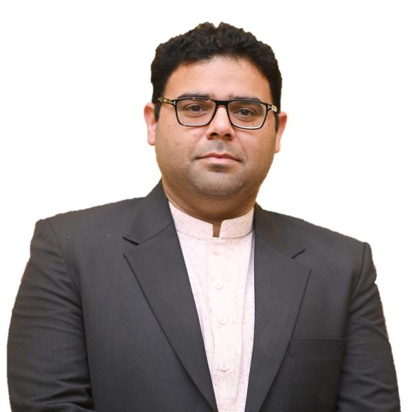 Fawad headshot